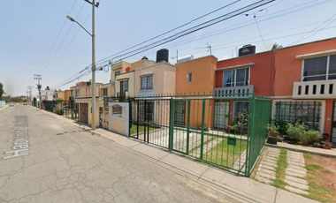 CASA EN HACIENDA LOS ALMENDROS, COL. HACIENDA DE CUAUTITLAN EN CUAUTITLAN,  ¡NO CREDITOS!