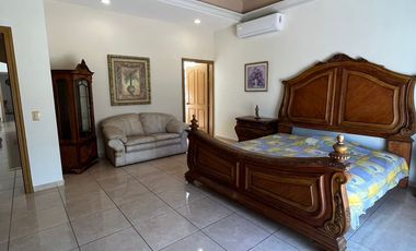 Casa en Venta en el Residencial El Cid