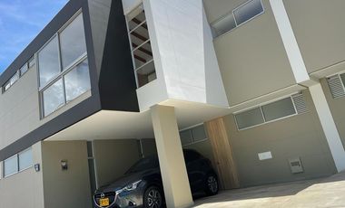 Arriendo Casa en Rionegro sector Gualanday