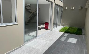 Arriendo Casa en Rionegro sector Gualanday