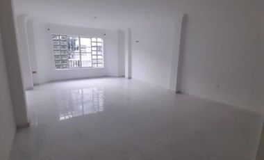 APARTAMENTO EN ALQUILER EN EL SEGUNDO PISO ALTAMIRA PALMIRA