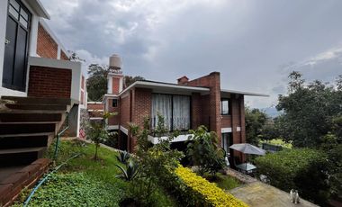 OPORTUNIDAD DE CASA EN VENTAOPORTUNIDAD DE CASA EN VENTA
