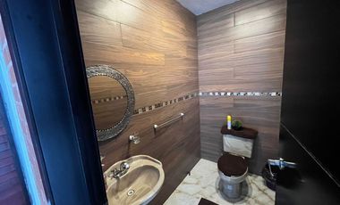 OPORTUNIDAD DE CASA EN VENTAOPORTUNIDAD DE CASA EN VENTA