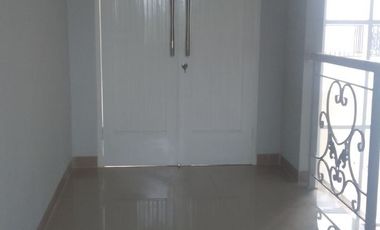 Rumah Gran.Res. Cibinong Jl Kartika Raya, Baru 2 LANTAI, Mewah Harga Murah, New di Bogor Jual Dijual