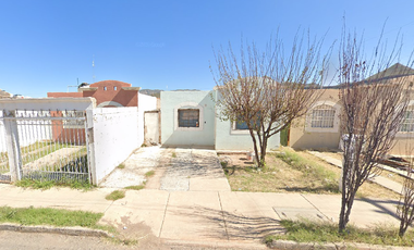 CASA EN VENTA EN AQUILES SERDAN, CHIHUAHUA.
