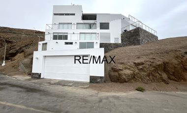 VENTA DE CASA EN PUCUSANA CLUB NAUTICO POSEIDON