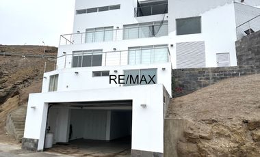 VENTA DE CASA EN PUCUSANA CLUB NAUTICO POSEIDON