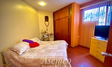 LINDA CASA EN VENTA CON AMPLIO JARDIN Y TERRAZA EN URB. LAS LOMAS DE LA MOLINA