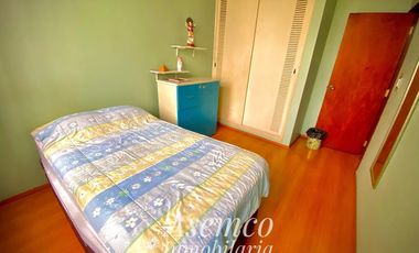 LINDA CASA EN VENTA CON AMPLIO JARDIN Y TERRAZA EN URB. LAS LOMAS DE LA MOLINA
