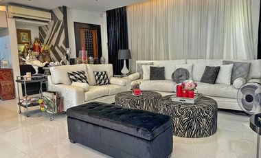 FOR SALE - Unit in Platinum 1000, Brgy. Greenhills, San Juan City