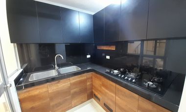 Hermosa Casa De 2 Pisos En Villa Club 1 - Carabayllo