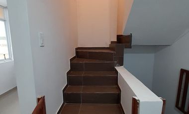 Hermosa Casa De 2 Pisos En Villa Club 1 - Carabayllo
