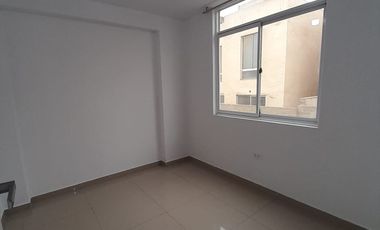 Hermosa Casa De 2 Pisos En Villa Club 1 - Carabayllo