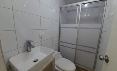 Hermosa Casa De 2 Pisos En Villa Club 1 - Carabayllo