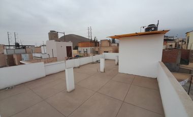 Hermosa Casa De 2 Pisos En Villa Club 1 - Carabayllo