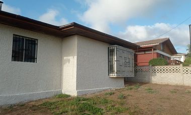 Se vende Casa Impecable En Recinto Cerrado, El Quisco