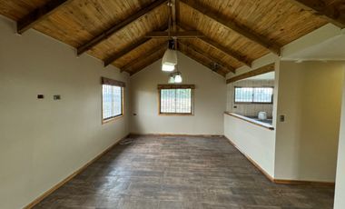 Casa de 1 piso 3D 2B en parcela 5.000M2  Rinconada de Cato, Chillán.