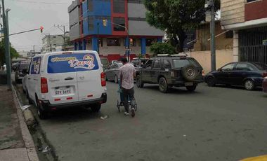 Edificio  en venta, sector Urdaneta en Centro Sur Andres Marin y Ayacucho Guayaquil Sector super comercial