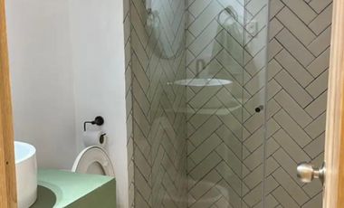 Venta de Apartamento 3 Piso en el Laguito.