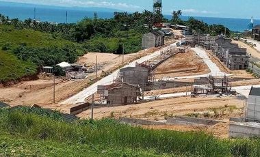 Overlooking 4 Bedroom House at Minglanilla Highlands