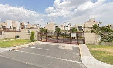 Casa en Remante Bancario.  **Fantástica oportunidad que no puede dejar pasar**