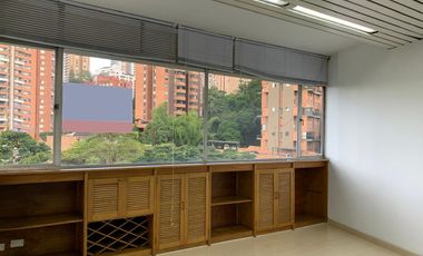 45624 Oficina en venta en el sector Manila