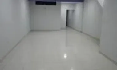 VENDO EDIFICIO EN TUMBES A 3 CUADRAS DE LA PLAZA DE ARMAS