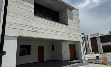 Casa en venta en Residencial La Escondida Saltillo Coahuila