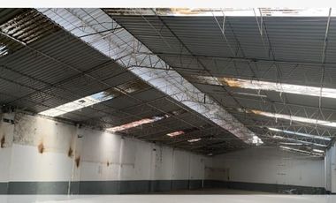 Excelente bodega en renta en la Calz. México Tacuba