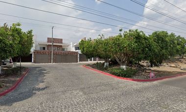 Venta de Hermosa y Amplia Casa, Col. Burgos Bugambilias, Morelos.