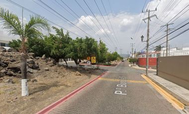 Venta de Hermosa y Amplia Casa, Col. Burgos Bugambilias, Morelos.