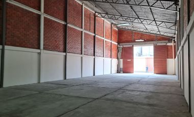 Alquiler de Bodega de 275 m2 dentro de complejo de bodegas con guardianía armada - Avenida Juan Tanca Marengo, Norte de Guayaquil