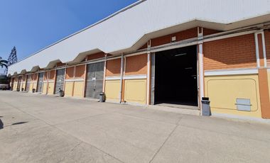 Alquiler de Bodega de 275 m2 dentro de complejo de bodegas con guardianía armada - Avenida Juan Tanca Marengo, Norte de Guayaquil