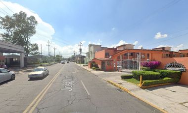 Venta de Hermosa Casa, Col. Barrio de Tlacopa, Toluca, Mex.