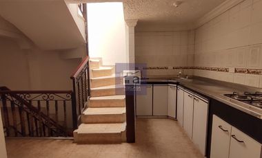 COD. 10262 SE ARRIENDA CASA LOCAL PROVENZA - BUCARAMANGA