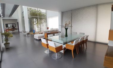 Samborondon, Alquilo Hermosa Casa con Acabados de Primera y Piscina