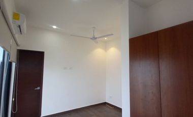 Casa en Renta en Cancún Aqua Residencial  4 RECAMARAS