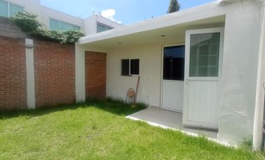 CASA EN RENTA EN ZINACANTEPEC