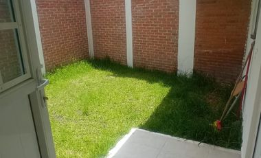 CASA EN RENTA EN ZINACANTEPEC