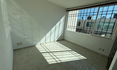 CASA EN RENTA EN ZINACANTEPEC