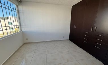 CASA EN RENTA EN ZINACANTEPEC