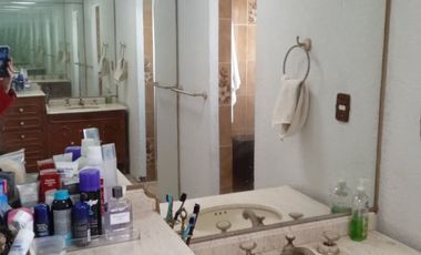 VENDO CASA CON FINOS ACABADOS AMUEBLADA O SIN MUEBLES