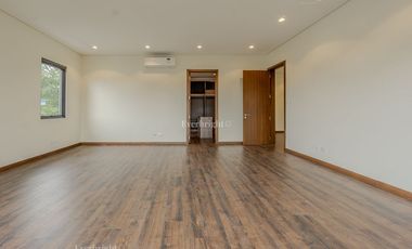 4BR House and Lot For Sale - Ayala Southvale Primera