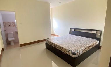 ขายบ้านทาวน์โฮมหลังมุม เมืองนครนายก ราคาโครตถูก พื้นที่ใช้สอยเยอะ พร้อมต่อเติม เฟอร์นิเจอร์ครบพร้อมเข้าอยู่ ขนาดพื้นที่ 25.2 ตร.วา เจ้าของบ้านไม่เคยอย
