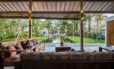 Stunning Beachfront Villa in West Bali for Lease 29 Years