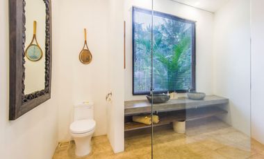 Stunning Beachfront Villa in West Bali for Lease 29 Years