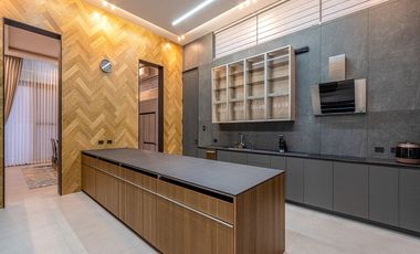 For Sale: 4 Bedroom House and Lot in Ayala Alabang Village, Muntinlupa City