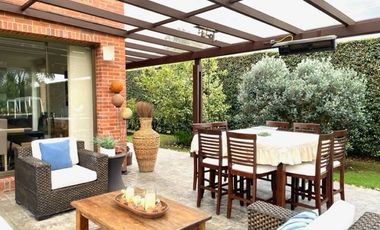 VENDO ESPECTACULAR CASA CAMPESTRE SAN JACINTO CHIA