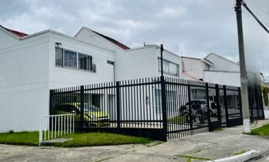 ESPECTACULAR CASA COMERCIAL O VIVIENDA  EN PONTEVEDRA