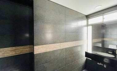 ESPECTACULAR CASA COMERCIAL O VIVIENDA  EN PONTEVEDRA